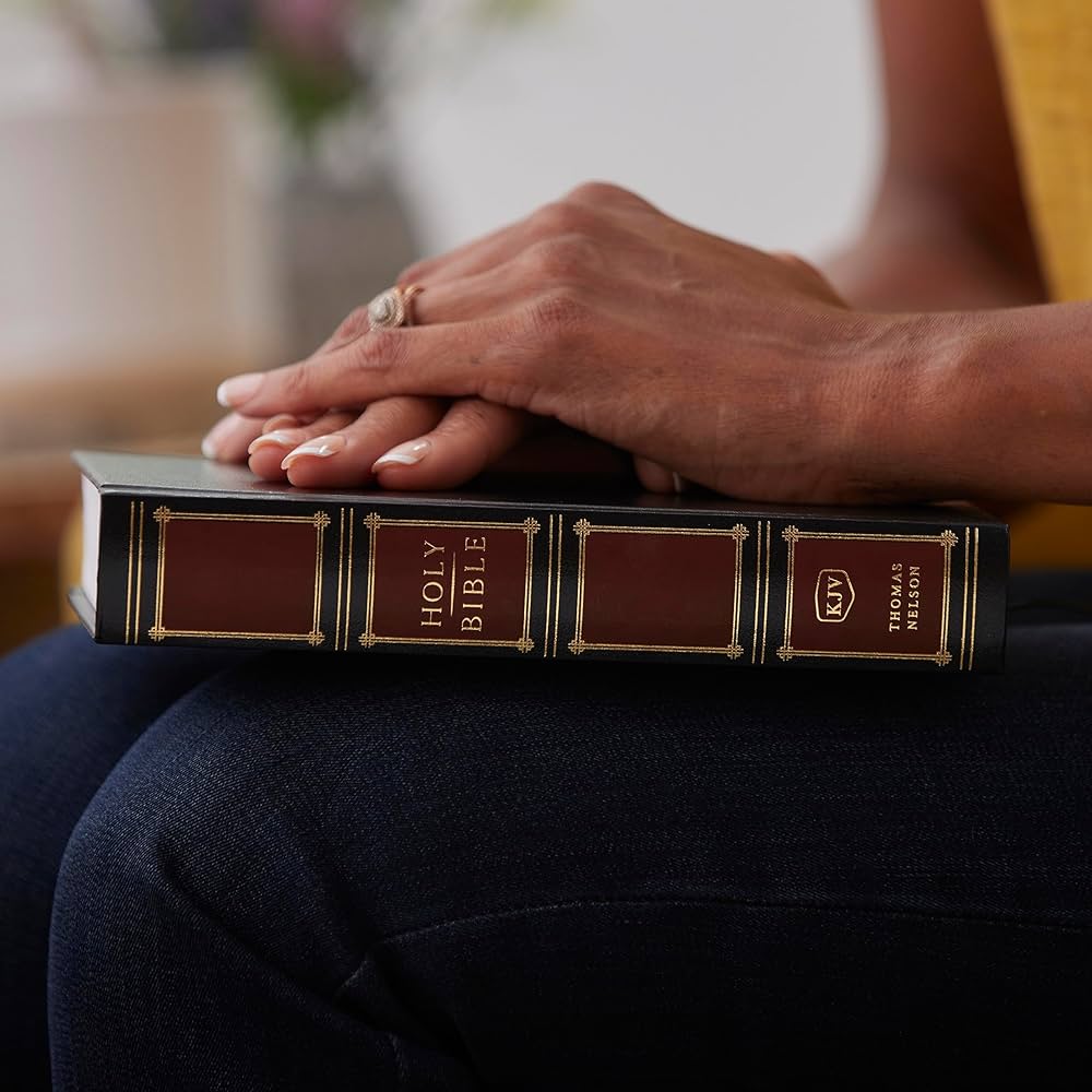KJV Holy Bible: Compact Bible with 43,000 Center-Column